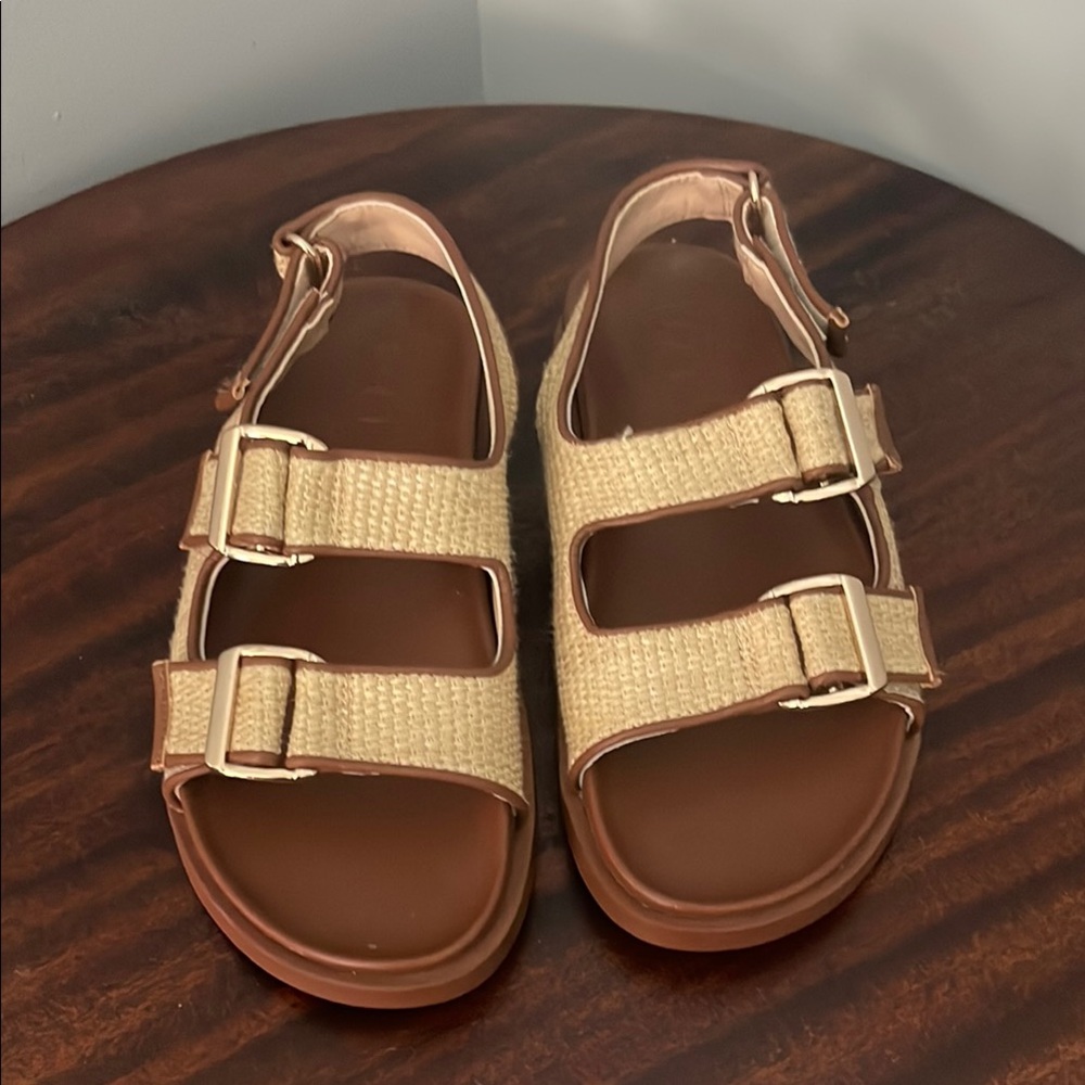 Loft- Dad Sandals - Tan metallic gold- Sz. 8.5 - New - without tag
